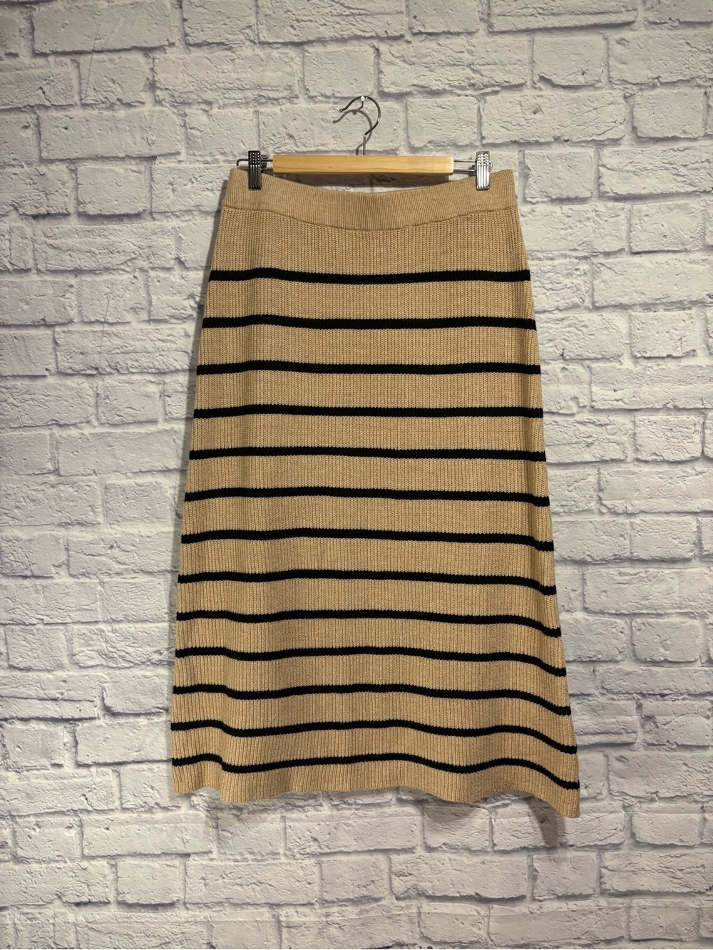 New Reitmans Knit Midi Skirt with Black Stripes Medium